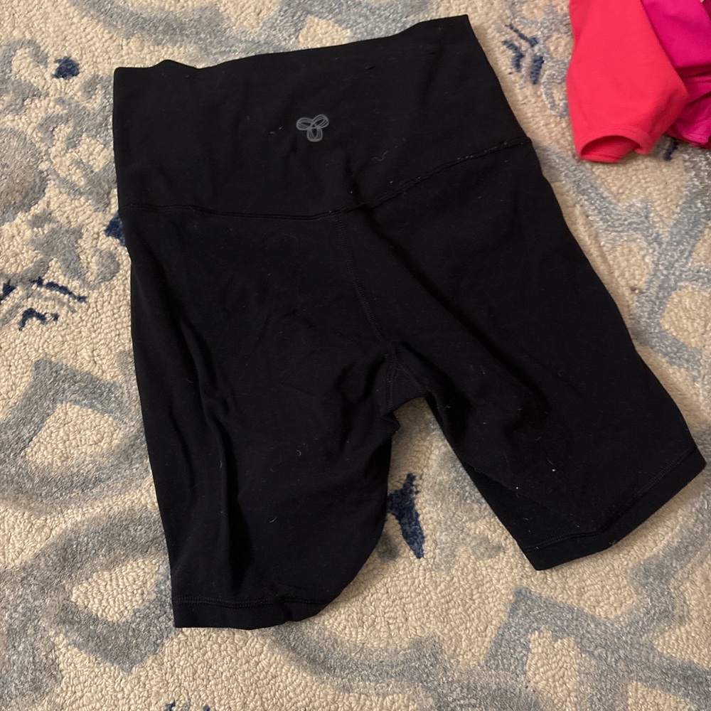 Aritzia Black Biker Shorts